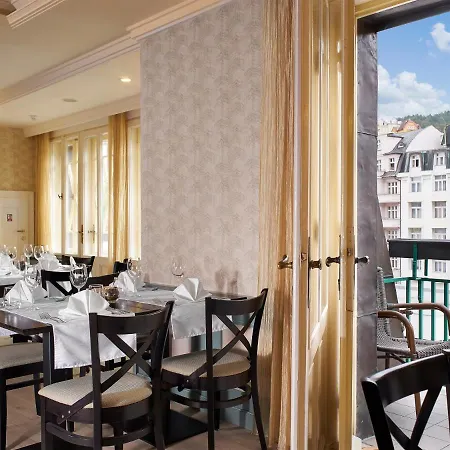 Ea Mozart Hotel 3*