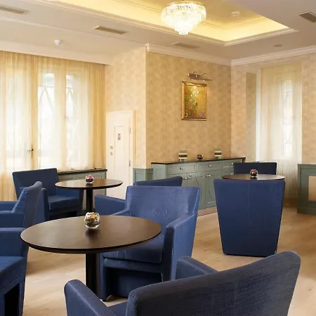 Ea Mozart Hotel 3*