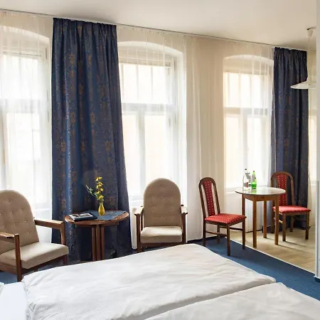 Ea Mozart Hotel 3*