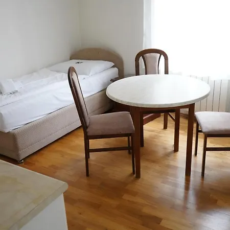 Hotel Ea Mozart 3*